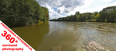 Celozaslonska prostorska slika - FULL SCREEN VR panorama