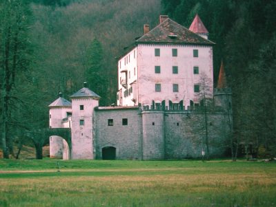 Grad Snežnik :: Snežnik Castle